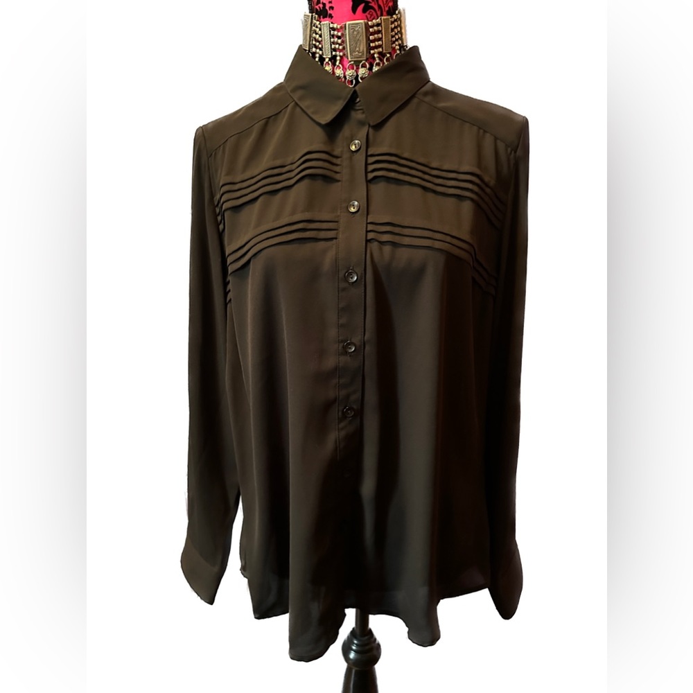Nanette by Nanette Lapore black button down blouse size Large